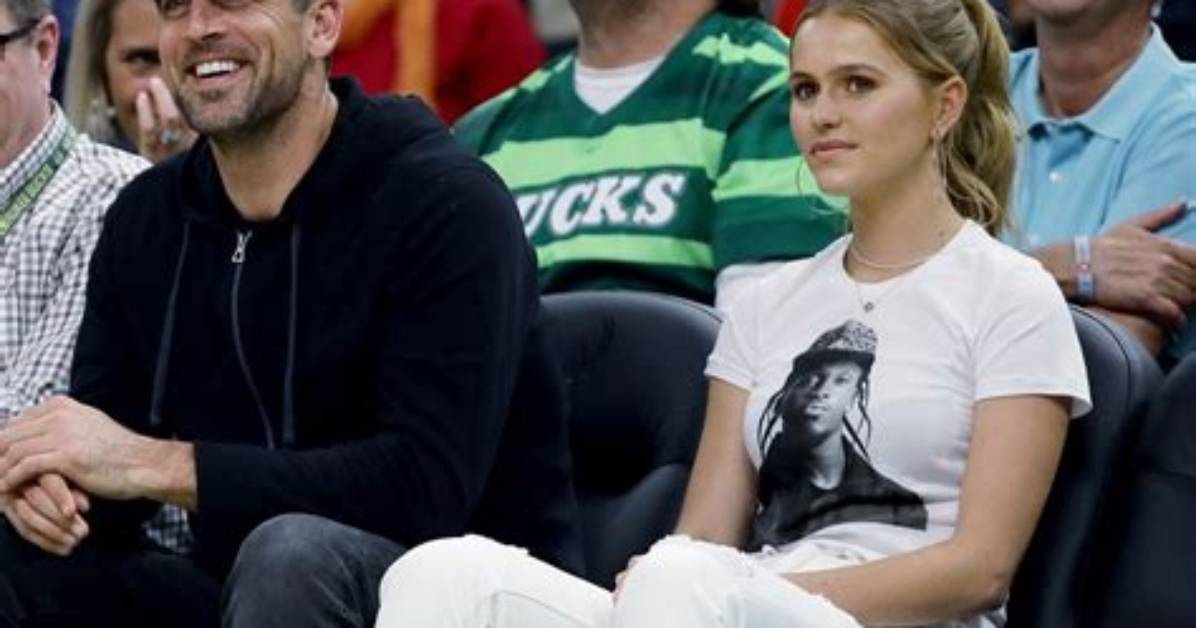 Aaron Rodgers Rumored Girlfriend Talks About Hard Times Amid Losing Streak Ofthe Packers
