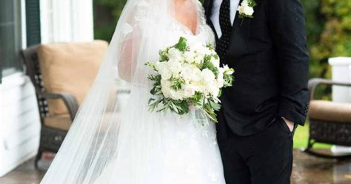 Anne Burrell & Stuart Claxton Married: Wedding Photos & Love Story Revealed!
