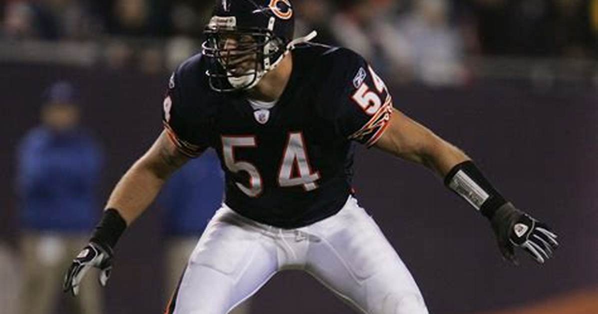 Bears Issued Statement over Brian Urlacher Instagram Story
