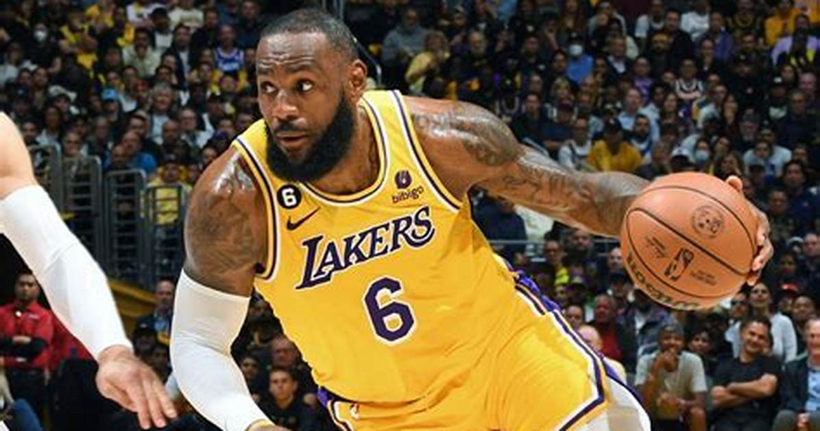 Claire Rothman Was the Former Gm for the Lakers, Here Is Where She Is up to Today