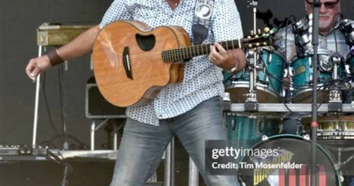 Discover Marty Roe's Unparalleled Country Music Journey: a Palette of Insights