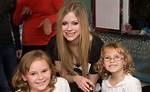 Does Avril Lavigne Have Children? Uncover the Truth