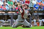 Evan Longoria: the Art of Catching Baseballs