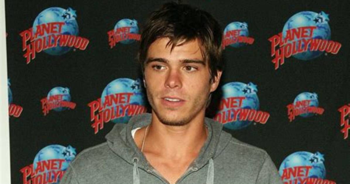 Exploring the Ages of Matthew Lawrence and Chilli