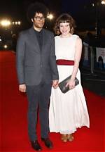 Exploring the Height of Richard Ayoade: a Unique Perspective
