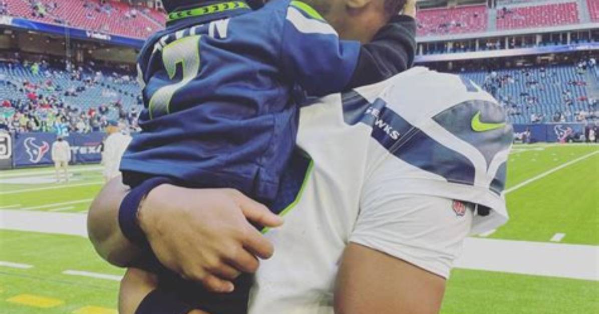 Geno Smith's Son: a Comprehensive Look into the Life and Legacy
