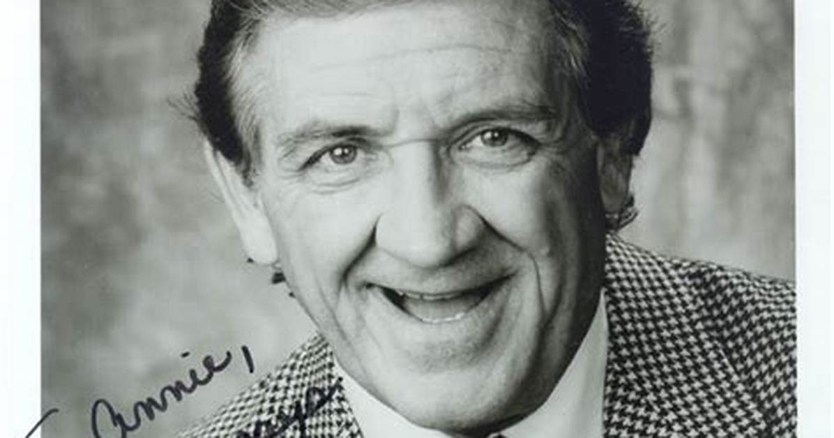 George Lindsey (Tv Actor) - Age, Birthday, Bio, Facts, Family, Net Worth, Height & More