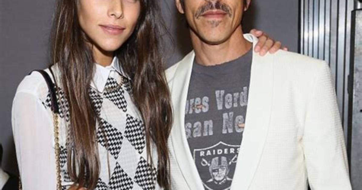 Helena Dating Anthony Kiedis: a Love Story Unveiled