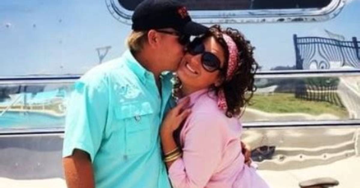 Is Singer Hannah Dasher Married? Know Her Husband