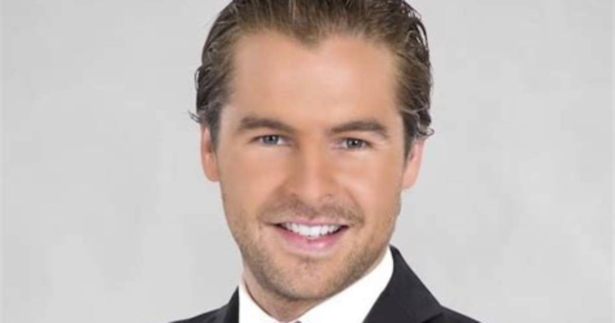 Julio Vaqueiro Bio, Wiki, Age, Height, Family, Brothers, Wife, Telemundo, Salary, and Net Worth.