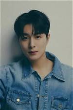 Jung Gun-Joo Biography, Age, Height, Wife, Net Worth, Family