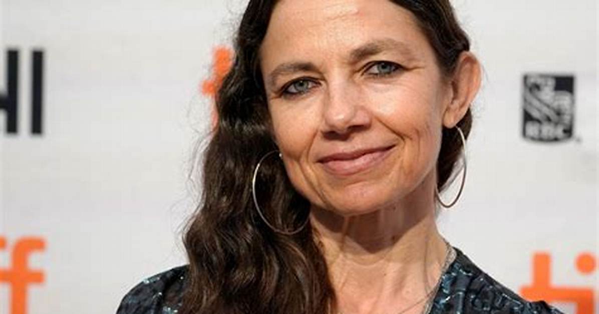 Justine Bateman Net Worth | Zestdash