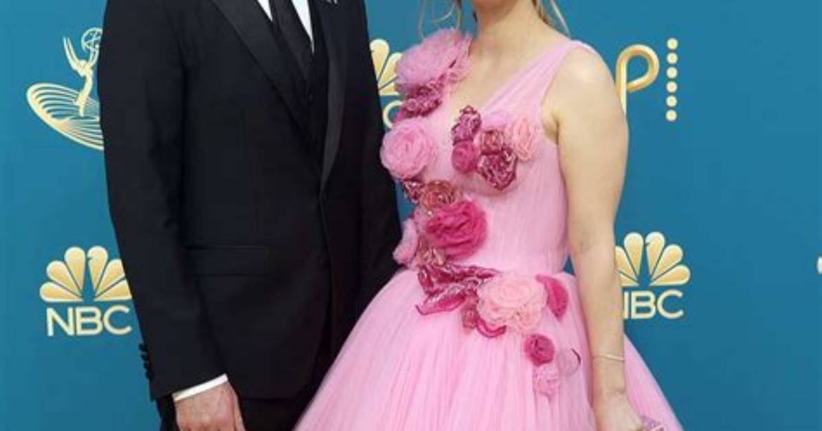 Kaley Cuoco and Tom Pelphrey: a Love Story in the Spotlight