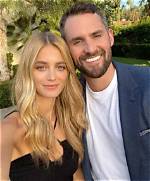 Kate Bock- Wiki, Age, Height, Net Worth, Ethnicity, Husband, Career