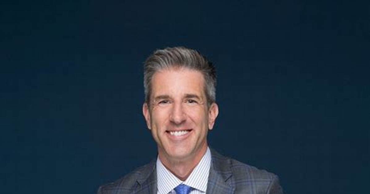 Kevin Burkhardt Height, Weight, Net Worth, Age, Birthday, Wikipedia, Who, Nationality, Biography