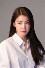 Lee Si-Young's Notable Relationships: a Comprehensive Guide