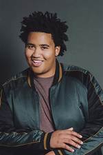 Lou Wilson Age, Wiki, Biography Height, Girlfriend, Instagram, Bio