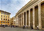 Rome Illuminates Temple of Hadrian with Free Light Show ·