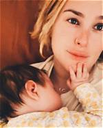 Rumer Willis Viral Breastfeeding Picture Sparks Controversy