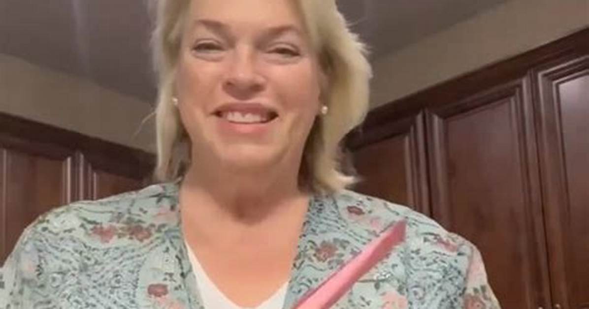 Sister Wives Star Janelle Brown Shares Diet Secret After 100-Lb. Weight Loss in New Video ·