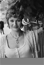 Stephanie Beacham Height, Weight, Net Worth, Age, Birthday, Wikipedia, Who, Instagram, Biography