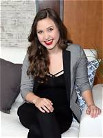 Taylor Tomlinson Net Worth | Boyfriend