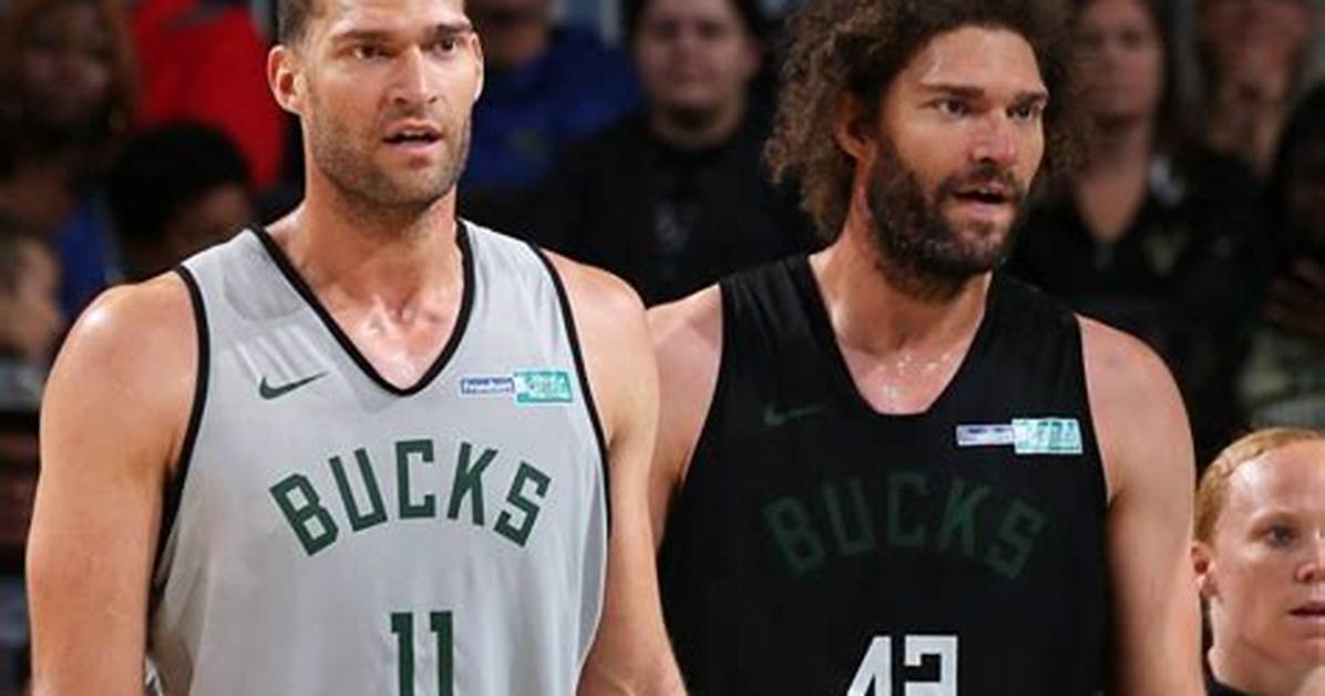 The Dynamic Lopez Duo: Robin and Brook Dominate the Court