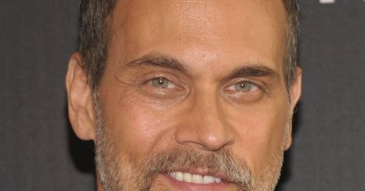 Todd Stashwick | Bio, Age, Net Worth, Relationship, Career