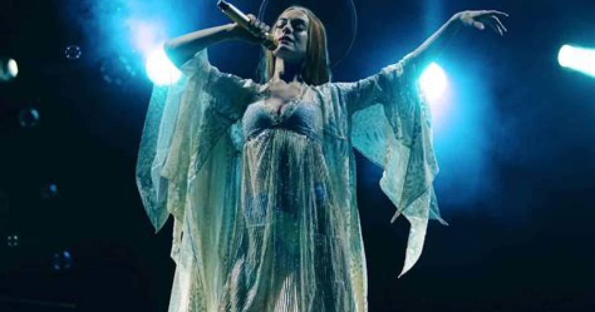 Unraveling Anne Hathaway's Singing Abilities: a Fan's Perspective