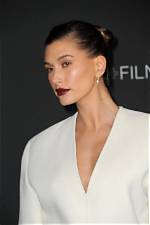 Unveiling Hailey Bieber's Height and Weight: Discoveries and Insights