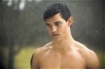 Unveiling Taylor Lautner in 2009: a Year of Transformation