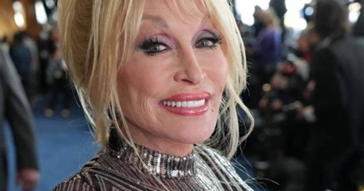 Unveiling the Secrets: Dolly Parton's Height Unraveled