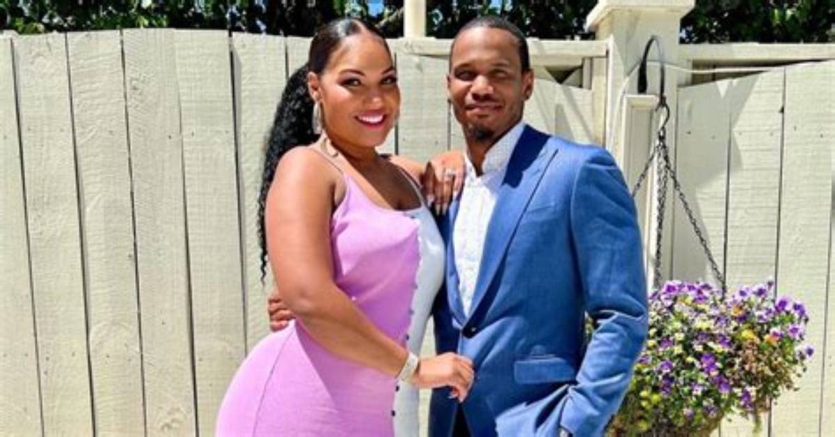 What Is Deleesa from the Circles Instagram? Meet the Netflix Star! Thu 6 May 2021 09:37 U