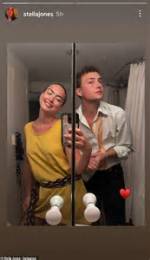 Who Are Stella Jones Parents? Facts to Know About Mick Jones Daughter